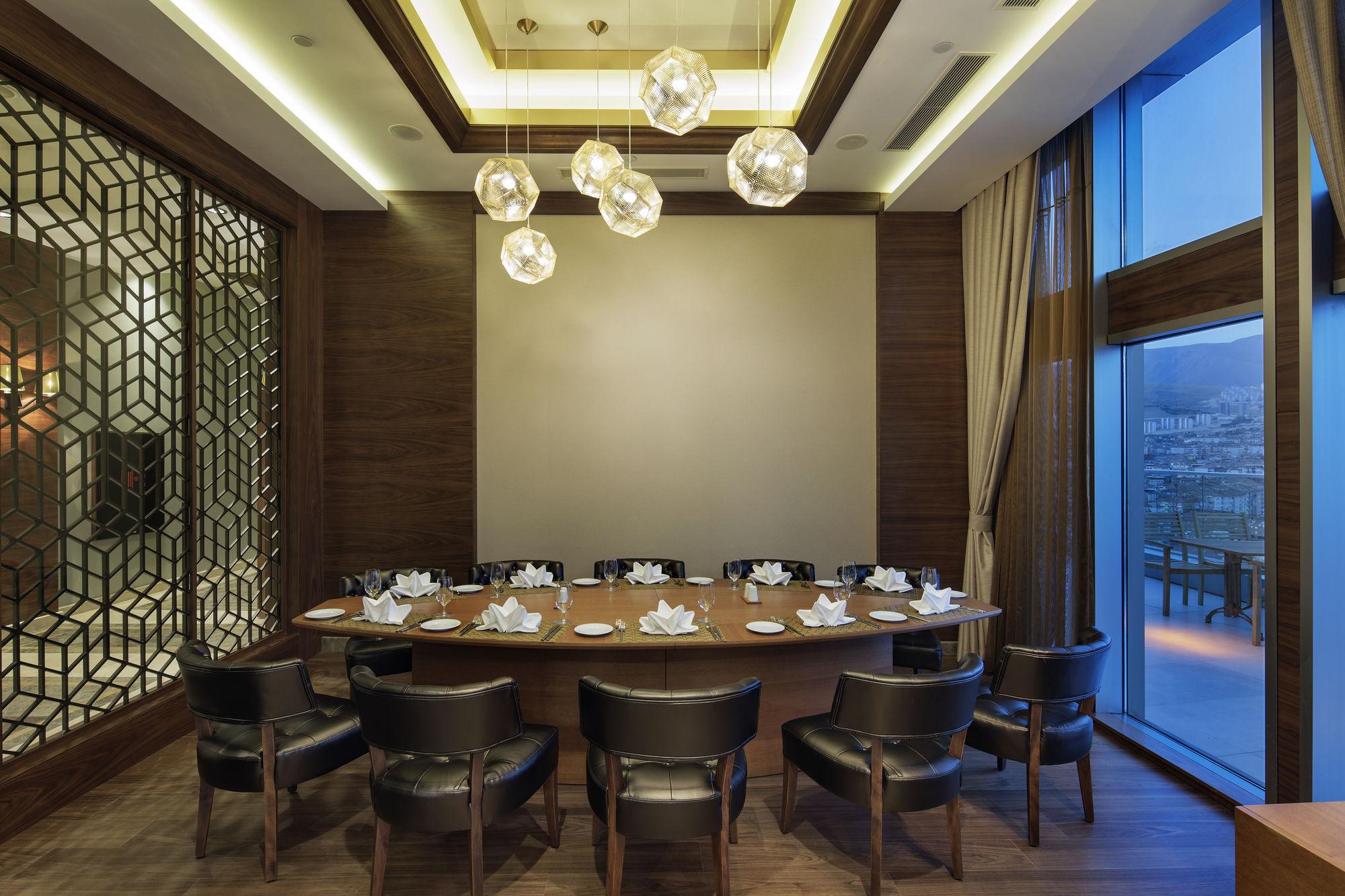 Movenpick Hotel Малатья Экстерьер фото